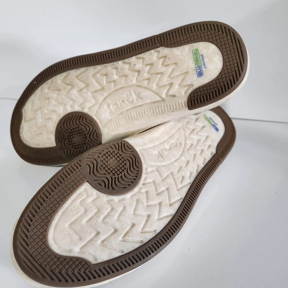 Sanuk all gender